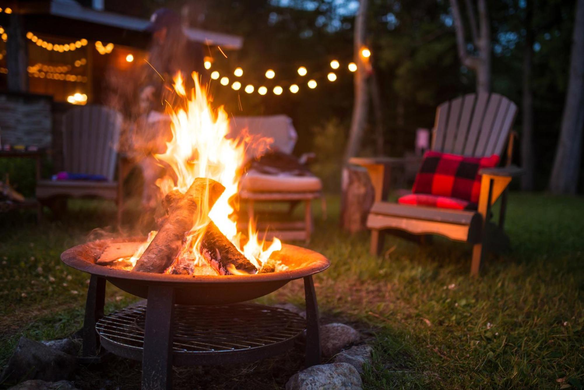 Naturhaeuschen Mit Kamin - Feuerschale - Garten - Mit Beheizbarem Gartenwhirlpool Vila Melsungen Exterior foto